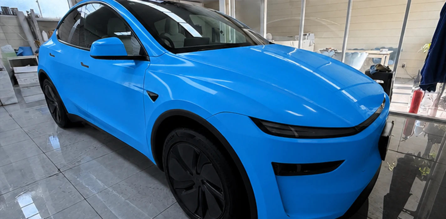 大阪市住之江区 EISUI WRAP 新型テスラ Model Y ステルスグレーから3M 2080 G77 Sky Blueへフルラッピング施工事例