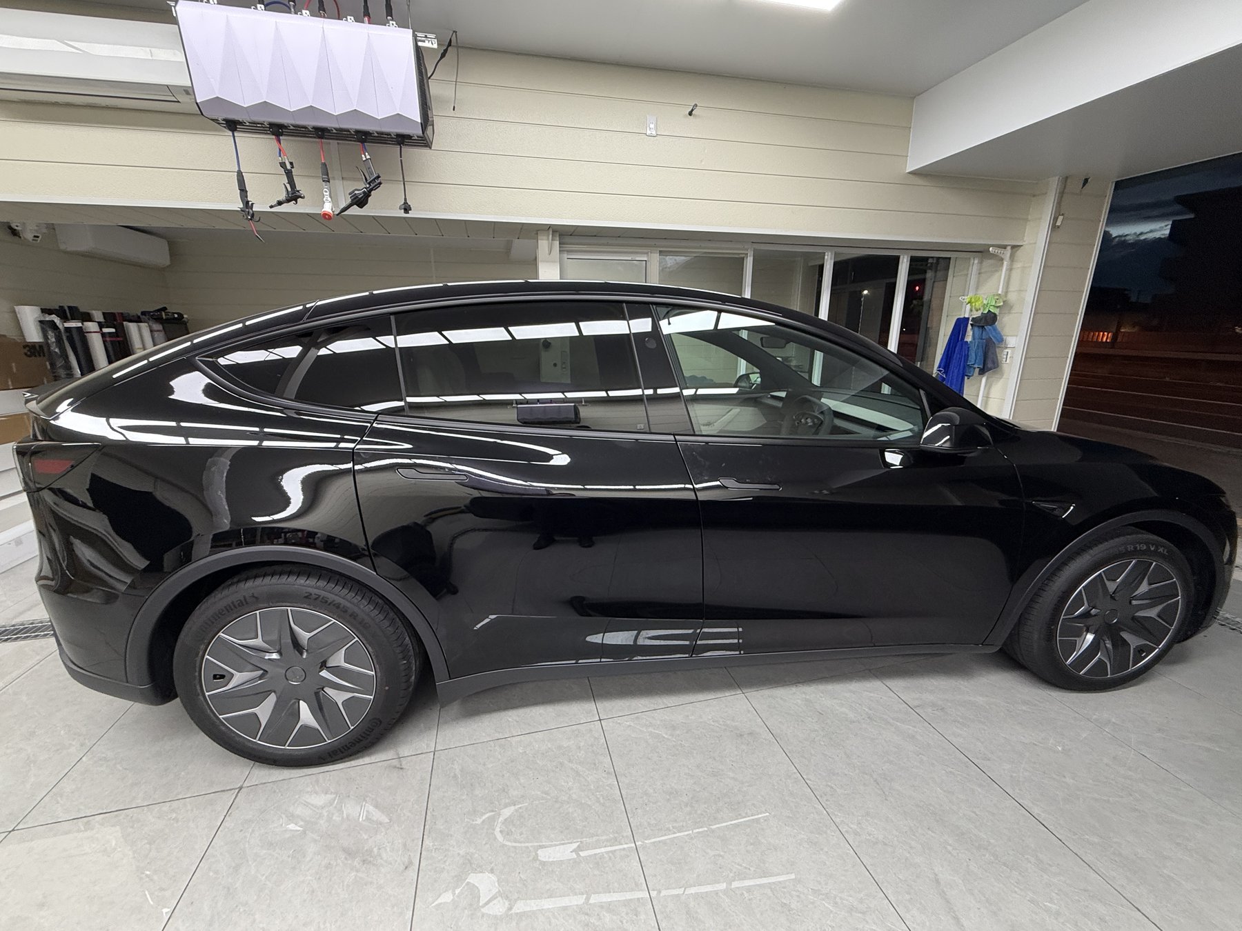 大阪 Tesla Model Y L ブラック 施工前 サイド