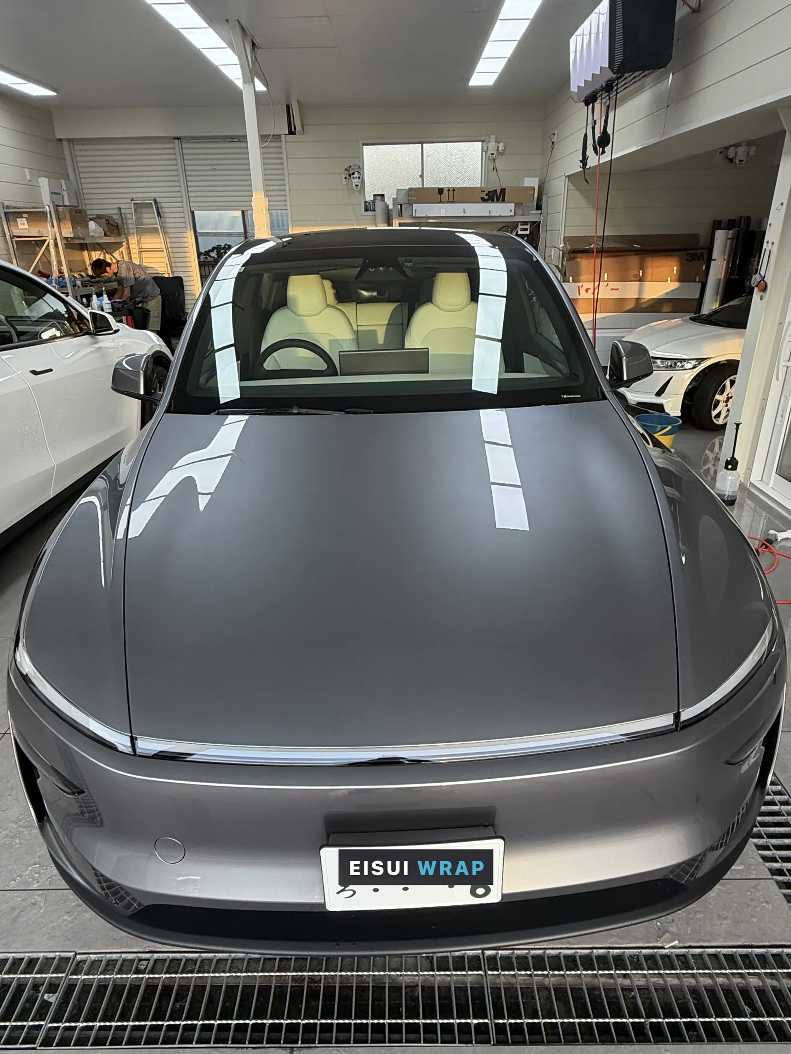 大阪市住之江区 Tesla Model Y クイックシルバー 透明PPF施工後 フロント